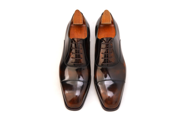 Full-Grain Leather Oxfords – Crafted for Excellence