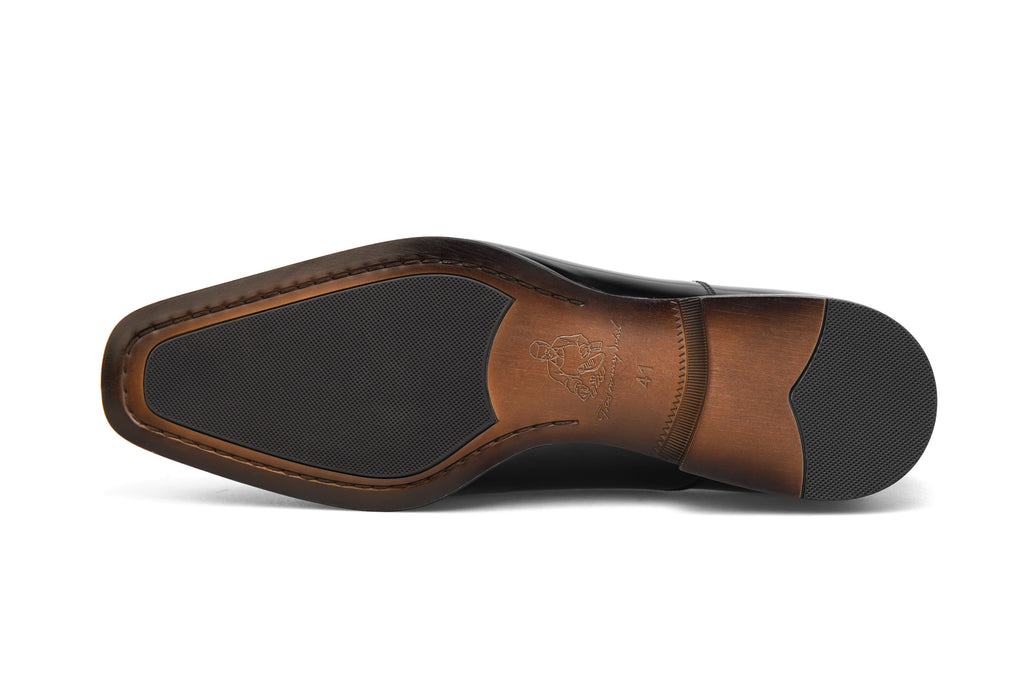 Full-Grain Leather Oxfords – Crafted for Excellence