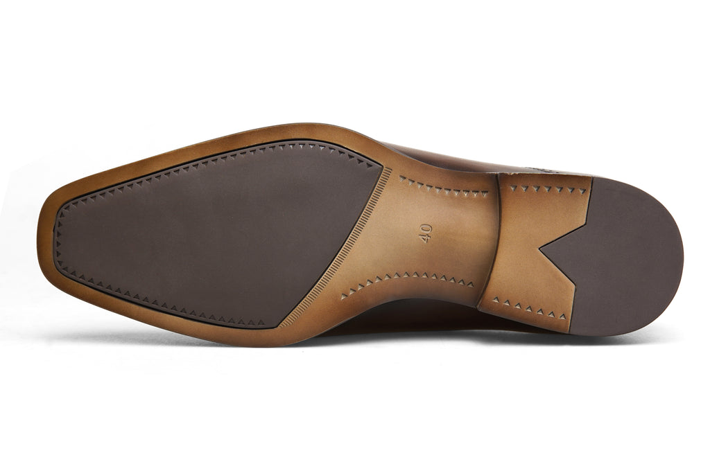 Men’s Classic Cap-Toe Oxfords – Signature Design