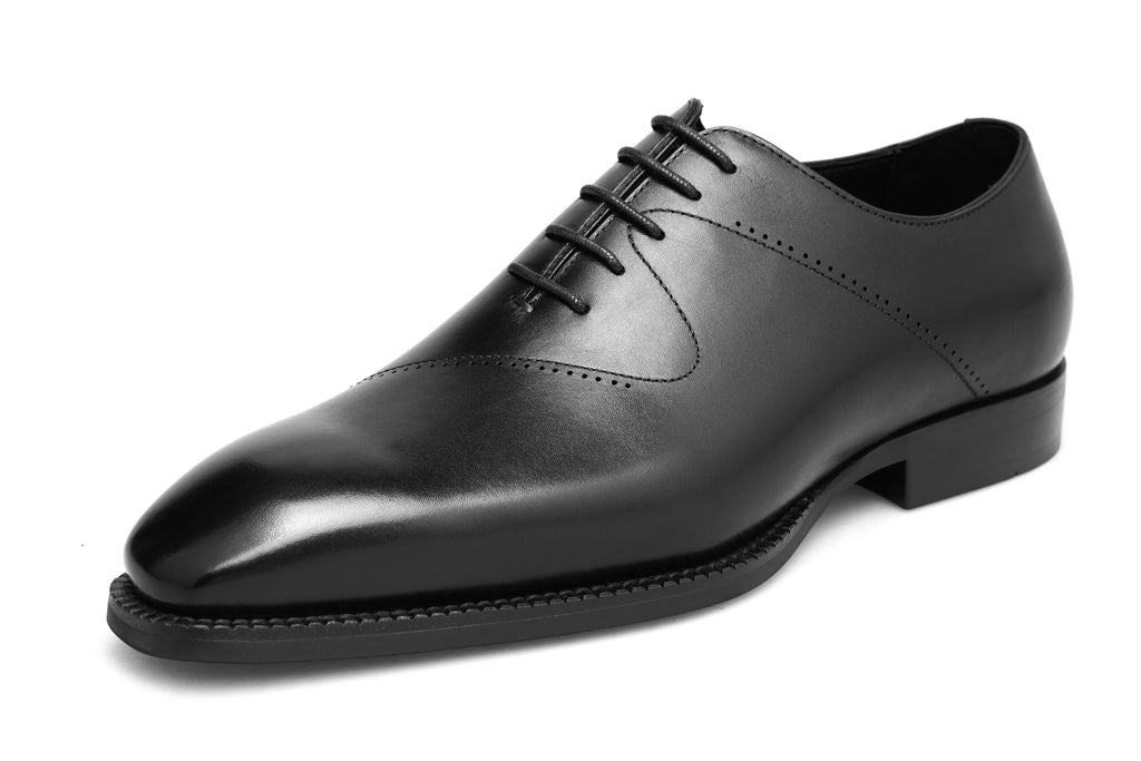 Men’s Classic Cap-Toe Oxfords – Signature Design