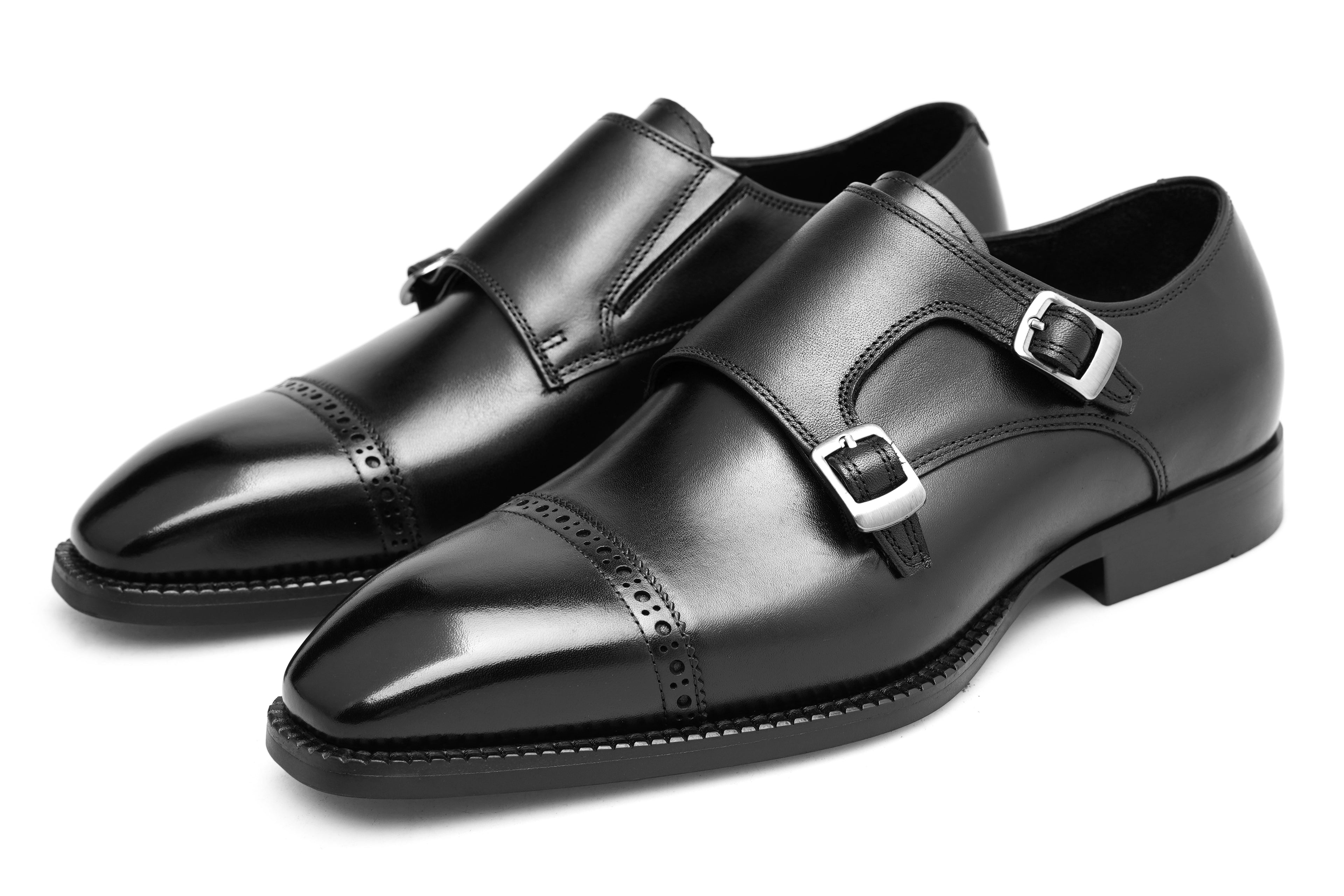 Crafted from Italian calf leather with fine stitching and a hand-polished finish