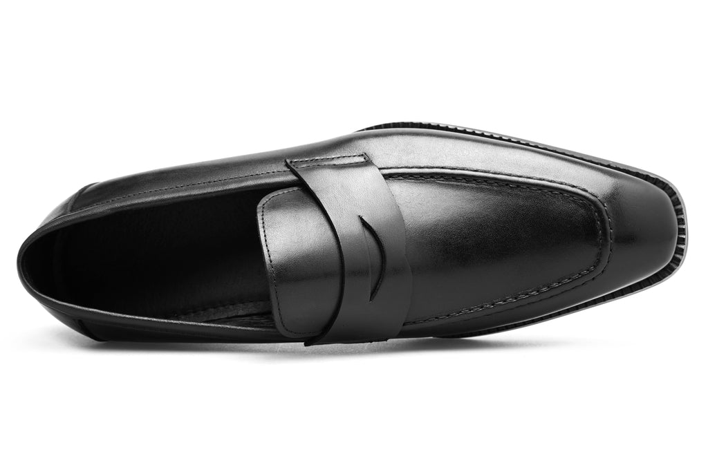 Luxury Handcrafted Loafers – Modern Refinement