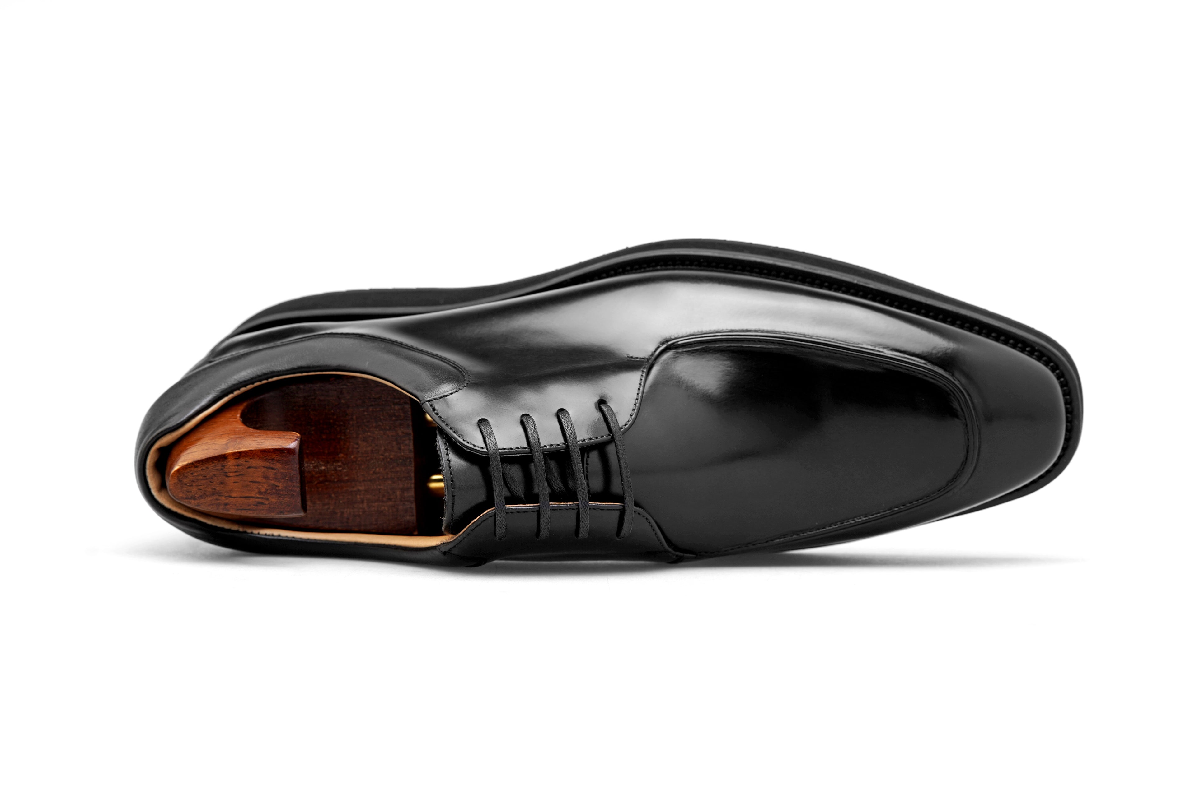 Men’s Classic Shoes– Cowhide Lined Craftsmanship