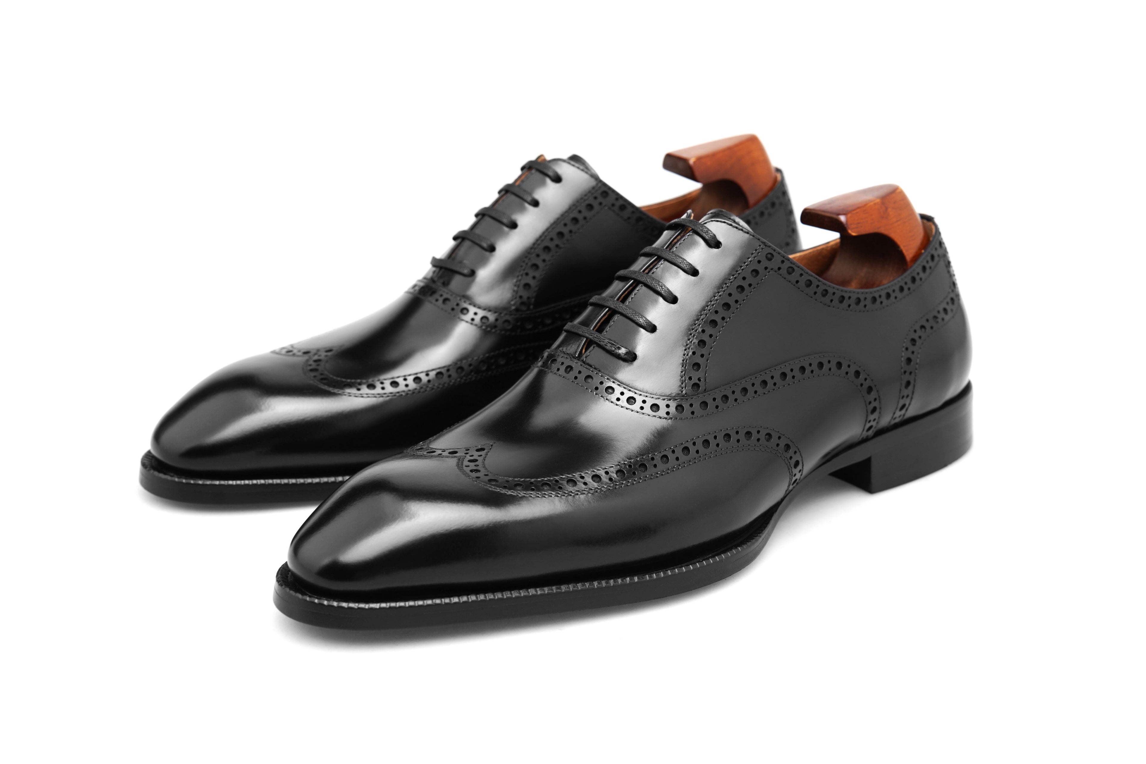Polished Italian Leather Oxfords – Modern Gentleman’s Choice