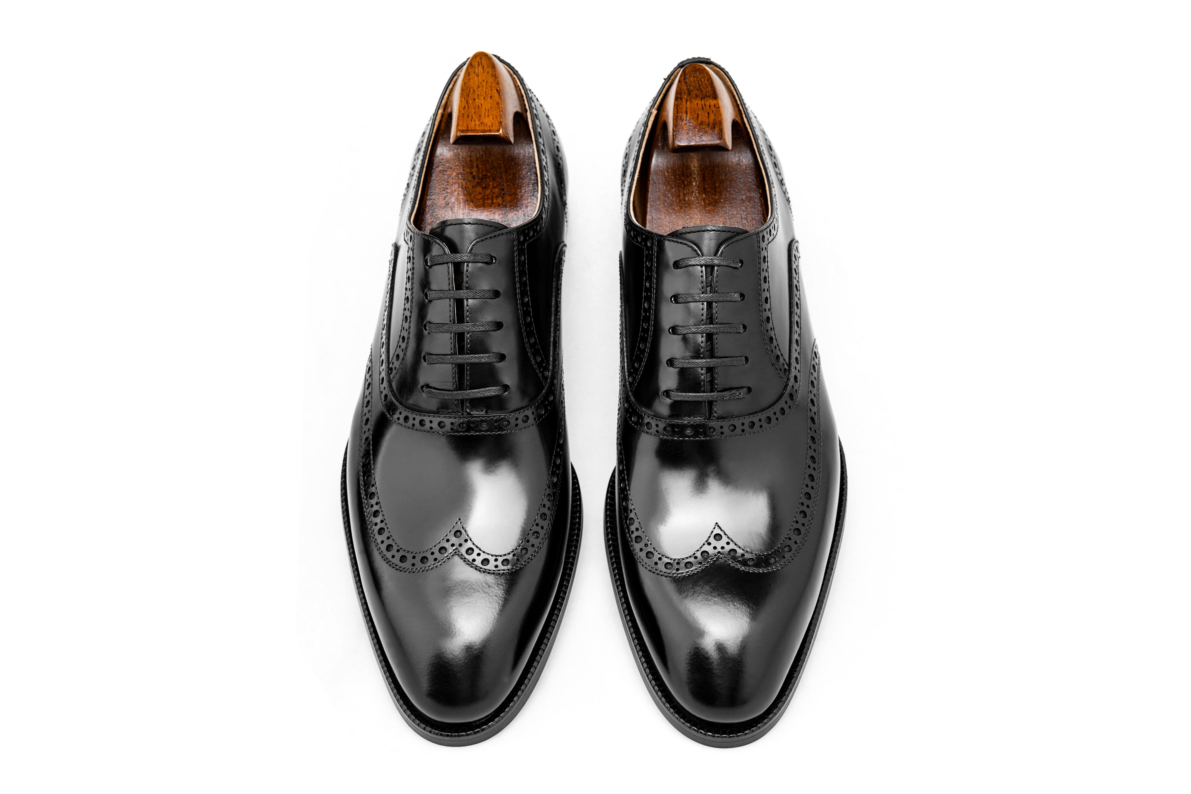 Polished Italian Leather Oxfords – Modern Gentleman’s Choice
