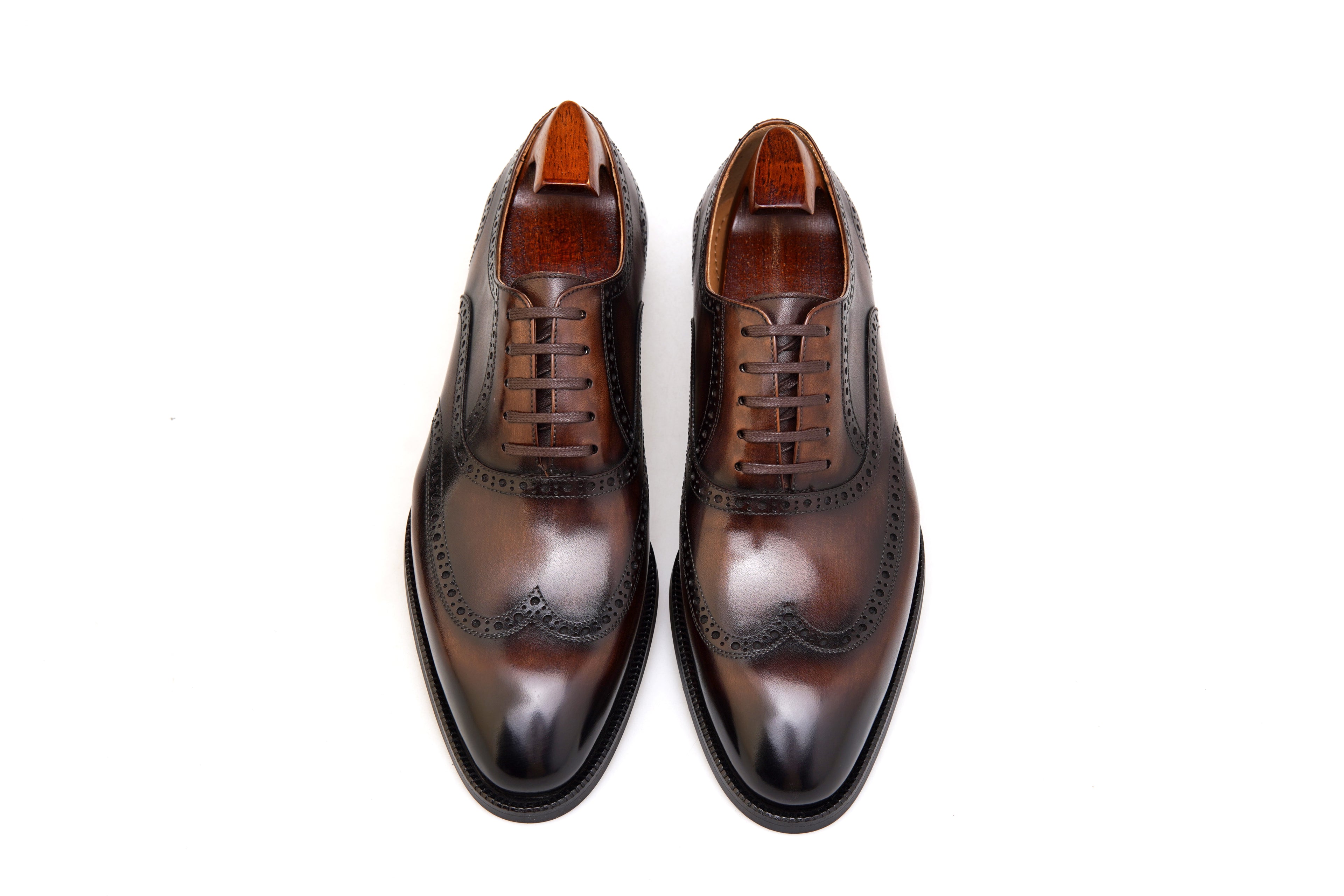Polished Italian Leather Oxfords – Modern Gentleman’s Choice