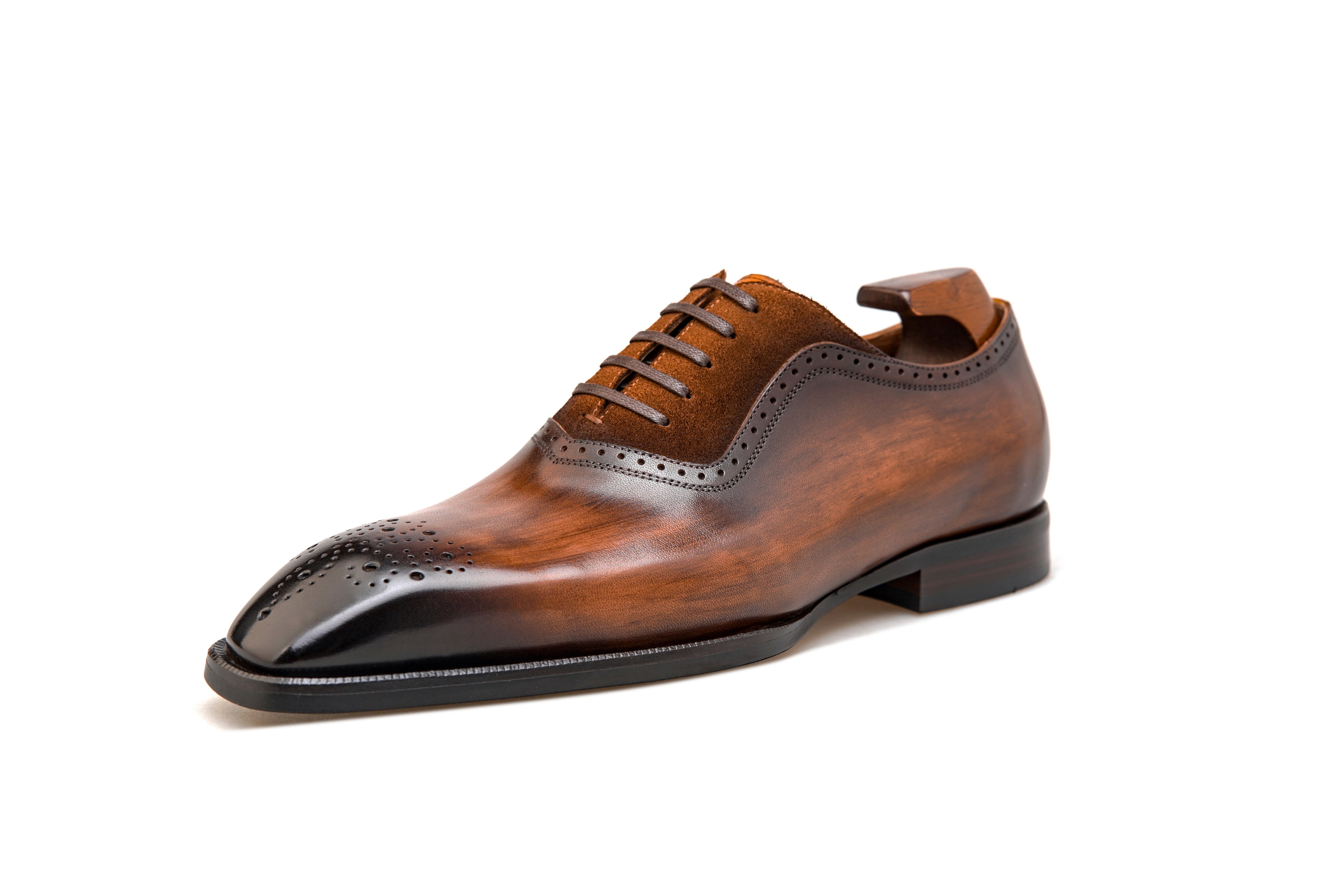 Men’s Hand-Polished Oxfords – Sleek and Versatile