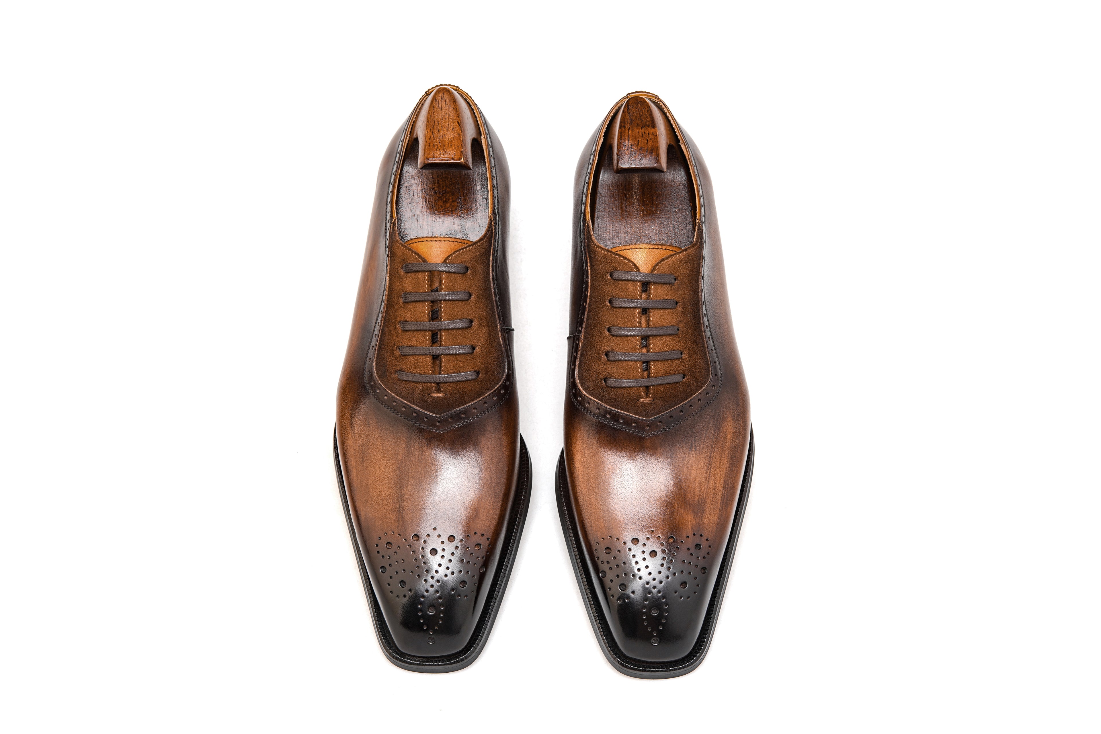 Men’s Hand-Polished Oxfords – Sleek and Versatile