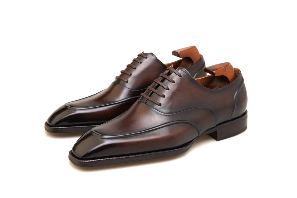 Elegant Cap-Toe Oxfords – Artisan Detailing