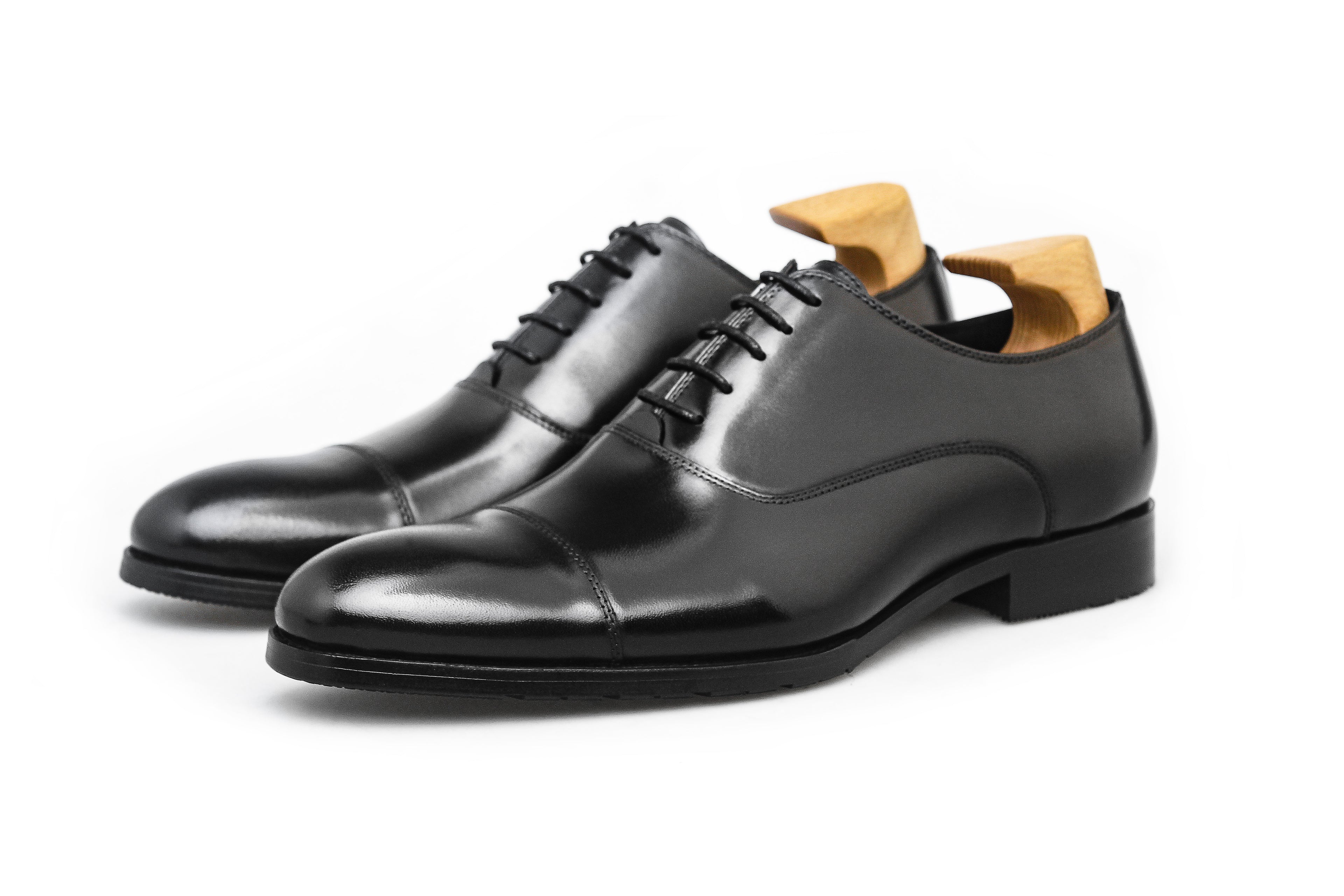 Polished Calfskin Oxfords – The Gentleman’s Choice