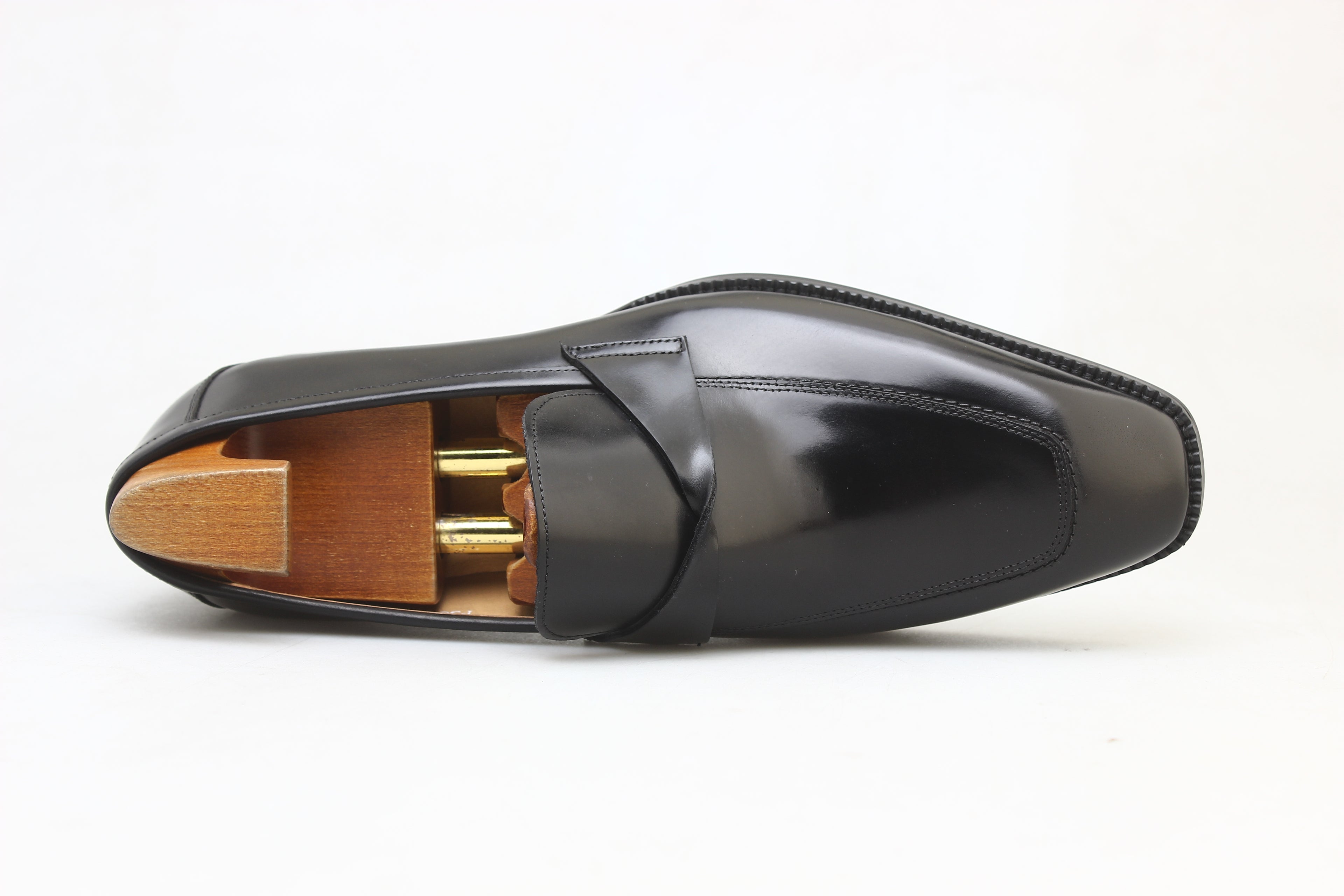 Men’s Polished Loafers – Heritage Craft, Modern Fit